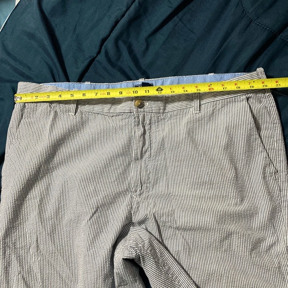 Izod Bermuda Shorts Blue & White Cotton Men's pockets Size 42. - Picture 10 of 11